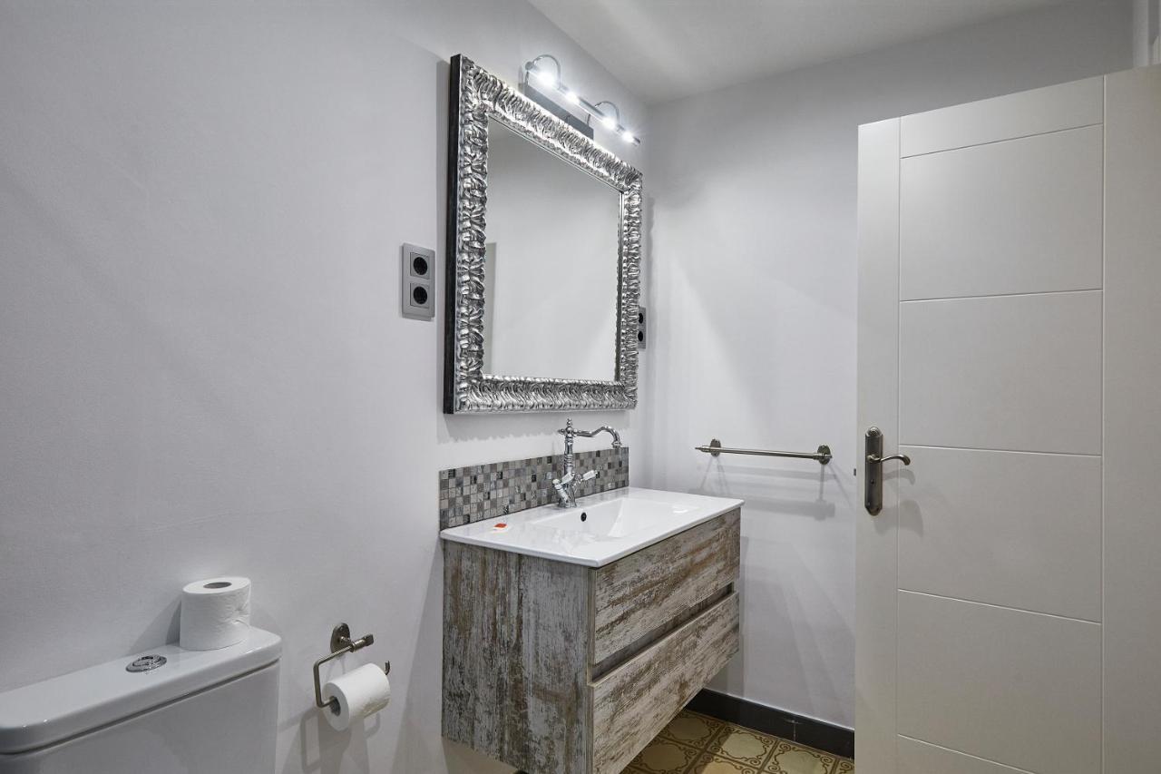 شقة Bbarcelona Duplex Poble Sec المظهر الخارجي الصورة